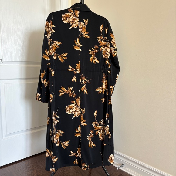 Dynamite Floral Belted Maxi Coat - Picture 5 of 8